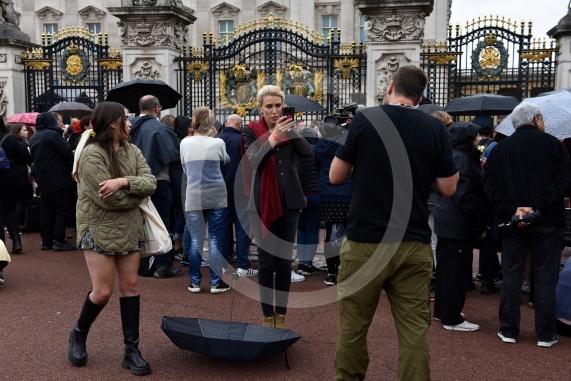 Scenes outside Biuckingham Palace, London, awaiting the Queen&rsquo;s Coffin
