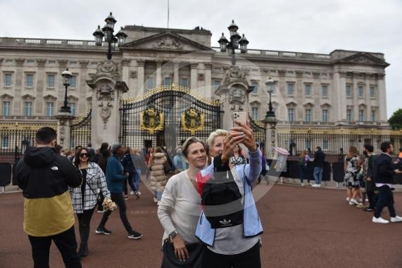 Scenes outside Biuckingham Palace, London, awaiting the Queen&rsquo;s Coffin