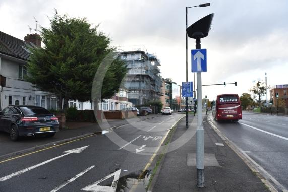 Alleyway between Bath Road and Cranbourne Close, Slough