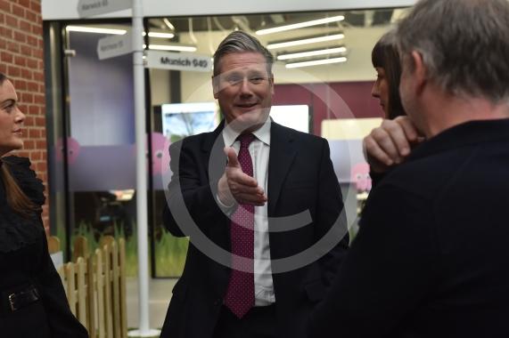 Keir Starmer, Leader of the Labour Party and Rachel Reeves, Shadow Chancellor of the Exchequer, will travel to East Berkshire to visit Octopus, a renewable energy company. 