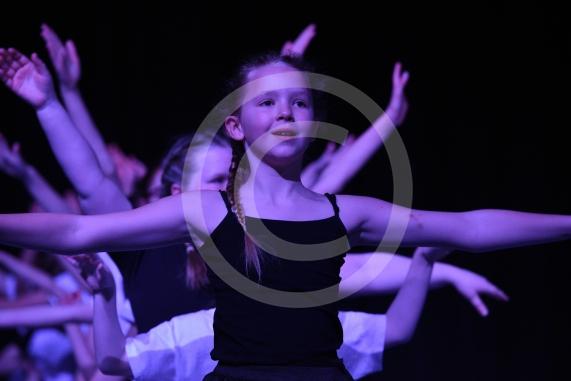Primary Dance Festival 2023. Rehearsals at Braywick Leisure Centre, MaidenheadJunior Dance Company (Mixed Schools)