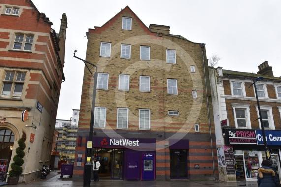 NatWest, 118 High Street, Slough.