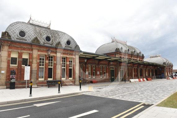 Slough train station forecourt - Northern Forecourt entrance