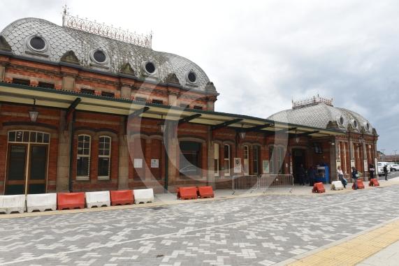Slough train station forecourt - Northern Forecourt entrance