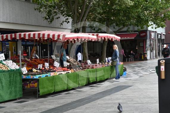 High St, Slough General View