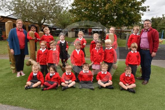 Marlow CE Infant School                            Sandygate Road, Marlow                2 classesMrs Merchant, Mr Creese. Bee Class