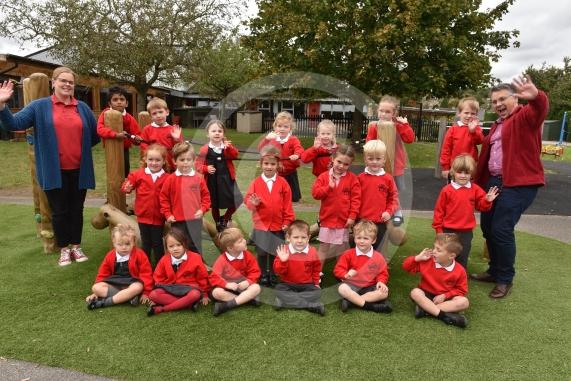 Marlow CE Infant School                            Sandygate Road, Marlow                2 classesMrs Merchant, Mr Creese. Bee Class
