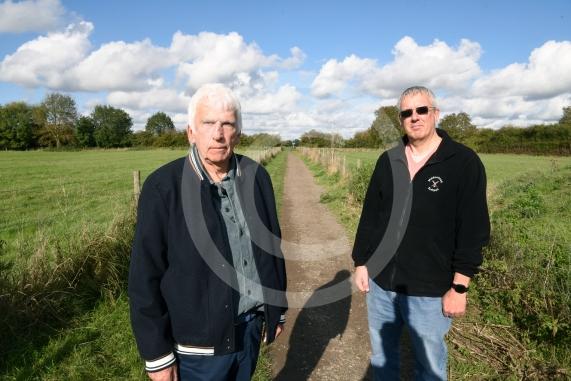 LtoR Tony Andrews, Holyport FC and Alan Le Marquand, Maidenhead Softball.Footpath, Summerleaze Park, Summerleaze Rd, Maidenhead.