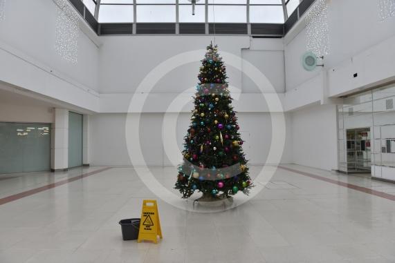 Outside Queensmere Shopping Centre, Slough High St. The redevelopment of the Queensmere Shopping Centre appears to have stalled. 