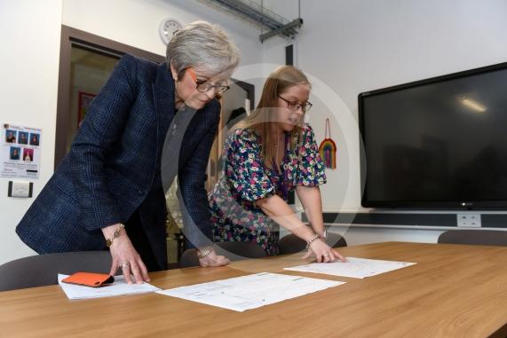Braywick Court School has concerns about road safety on Hibbert Road, Bray. Theresa May MP is visiting the school to discuss this further and to meet some of the pupils. Headteacher Michelle Robertson