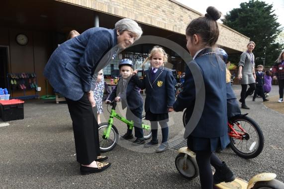 Braywick Court School has concerns about road safety on Hibbert Road, Bray. Theresa May MP is visiting the school to discuss this further and to meet some of the pupils. Headteacher Michelle Robertson