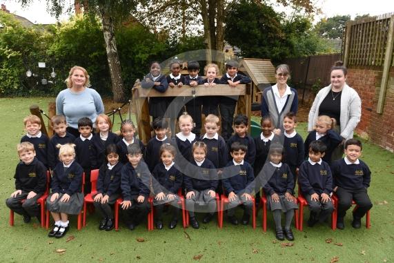 FIRST CLASS Boyne Hill CE Infant & Nursery SchoolRutland RoadMaidenheadSL6 4HZ 2 classesOak Class, Mrs Daukszewicz, Mrs Hastings, Miss Haines