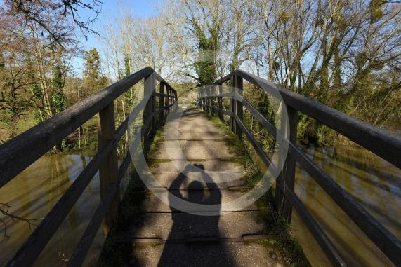 Along the River Thames, Lock Cut, Hurley LockBig Picture, Ian Longthorne