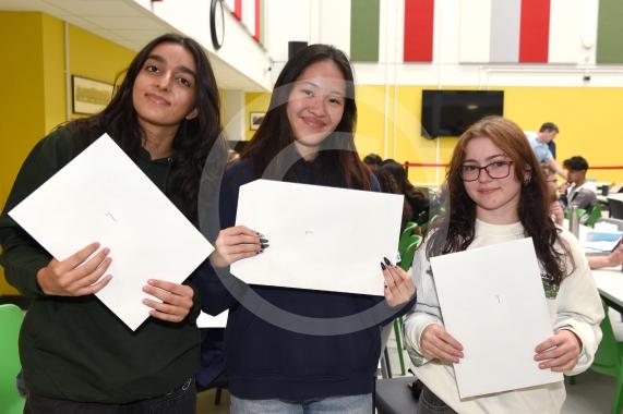 GCSE RESULTS -  Burnham Grammar School, Hogfair Lane, SL1 7HGL-R Siena Kumra, Ella Tang, Jax Sadie