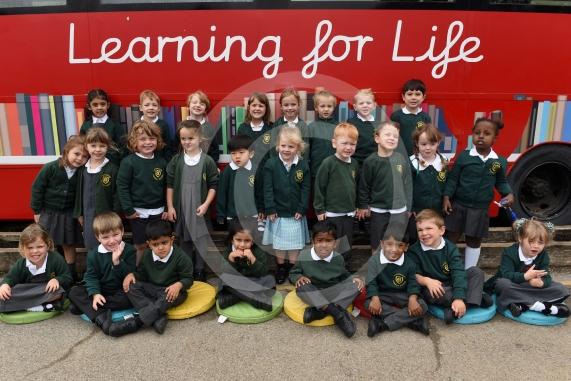 FIRST CLASSCAVERSHAM PRIMARY2 CLASSES - DOVES CLASS