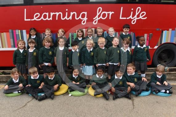 FIRST CLASSCAVERSHAM PRIMARY2 CLASSES - DOVES CLASS
