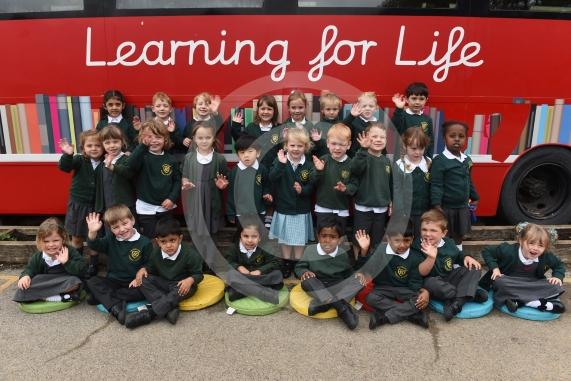 FIRST CLASSCAVERSHAM PRIMARY2 CLASSES - DOVES CLASS