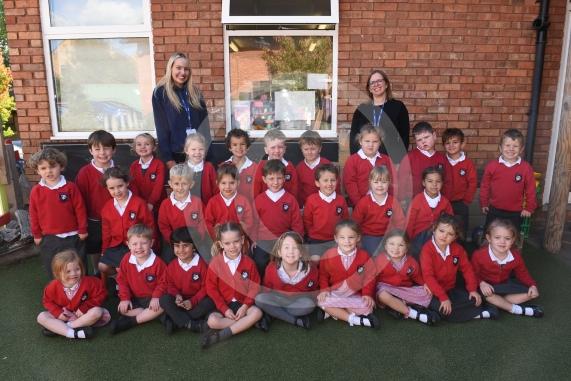 FIRST CLASS Burford School  Marlow Bottom   SL7 3PQ 2 classes - HOLLY CLASS - Miss Hammond,  Mrs Nash