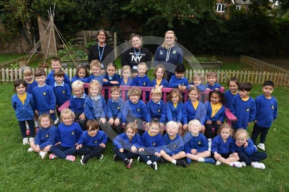 FIRST CLASS Robert Piggott CE Infant School  Beverley Gardens  Wargrave RG10 8ED 2 classes in 1. ROBINS and DOVES CLASS, Mrs Hodge, Miss Conerney, Mrs McEwen