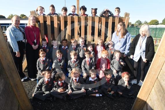 FIRST CLASS St Edmund Campion Catholic Primary School Altwood Road  Maidenhead SL6 4PX 2 classes - OTTERS CLASS, Ms Knapper, Mrs Tang, Miss Grant, Mrs Fretwell