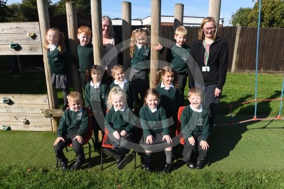 FIRST CLASS Woodlands Park Primary School  Heywood Avenue Woodlands Park Maidenhead 1 class OWLS CLASS Miss Hayward, Miss Everett   