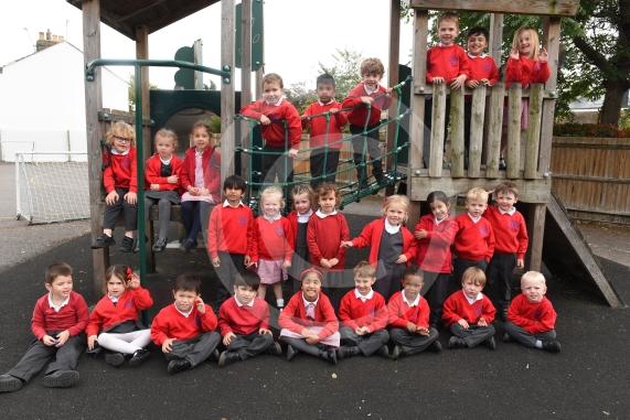 FIRST CLASS Trinity St Stephen Church of England (Voluntary Aided) First School Vanisittart Road Windsor SL4 5DF1 class
