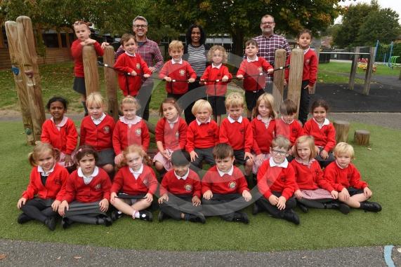 FIRST CLASS Marlow CE Infant School  Sandygate Road  Marlow  SL7 3AZ 2 classes BEE CLASS Mr Creese, Mrs Samarawwra, Mr Richardson