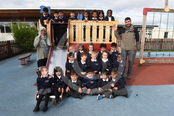 FIRST CLASS Cippenham School  Elmshott Lane  Cippenham  SL1 5RB 4 classes -OAK CLASS - Mrs Mohammed, Mr Sanchez