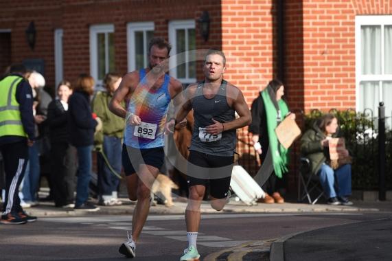 Maidenhead Half MarathonStarts from The Moors in Maidenhead at 9am Photos by Ian Longthorne