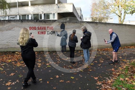 New graffiti on wall at Ward Royal Estate, Charles Street, WindsorPossible Banksy12.11.25 and 13.11.25