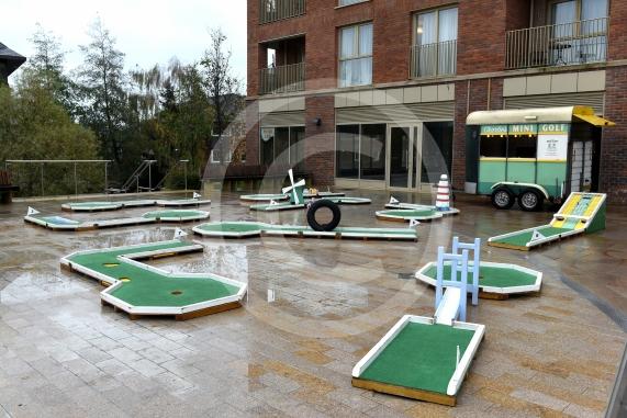 Maidenhead Christmas Lights Switch-OnAnnual extravaganza in St Ives Road, Maidenhead 