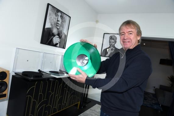 A new independent hi-fi shop has opened in WindsorOwner Ronnie Windsor Audio, 35 Alexandra Road, Windsor