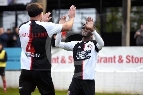 Maidenhead Utd V Hornchurch Ryan Peters first match in charge1-0 goal celebration