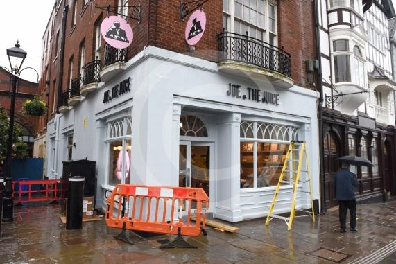 Joe and the Juice is opening at Thames Street, Windsor(opposite the castle, outside Windsor Royal Station) this weekend.