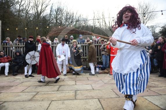 Mummers Play at the Dewdrop Inn in HurleyEllington Morris performing their traditional Mummers play on Boxing Day at two local pubs. The play features St.George and the Turkish fighting to the death and a Doctor and his wondrous horse then bringing the slain St.George back to life, assisted by Molly, Father Christmas, Jack Finney and Beelzebub. The side also collects donations for the Maidenhead Mencap Monday Club. 