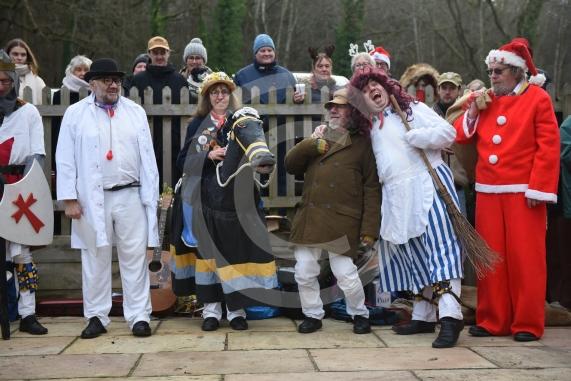 Mummers Play at the Dewdrop Inn in HurleyEllington Morris performing their traditional Mummers play on Boxing Day at two local pubs. The play features St.George and the Turkish fighting to the death and a Doctor and his wondrous horse then bringing the slain St.George back to life, assisted by Molly, Father Christmas, Jack Finney and Beelzebub. The side also collects donations for the Maidenhead Mencap Monday Club. 