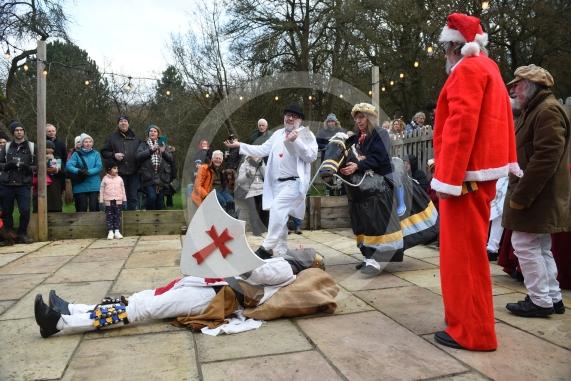 Mummers Play at the Dewdrop Inn in HurleyEllington Morris performing their traditional Mummers play on Boxing Day at two local pubs. The play features St.George and the Turkish fighting to the death and a Doctor and his wondrous horse then bringing the slain St.George back to life, assisted by Molly, Father Christmas, Jack Finney and Beelzebub. The side also collects donations for the Maidenhead Mencap Monday Club. 
