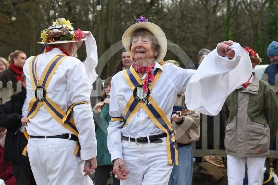 Mummers Play at the Dewdrop Inn in HurleyEllington Morris performing their traditional Mummers play on Boxing Day at two local pubs. The play features St.George and the Turkish fighting to the death and a Doctor and his wondrous horse then bringing the slain St.George back to life, assisted by Molly, Father Christmas, Jack Finney and Beelzebub. The side also collects donations for the Maidenhead Mencap Monday Club. 