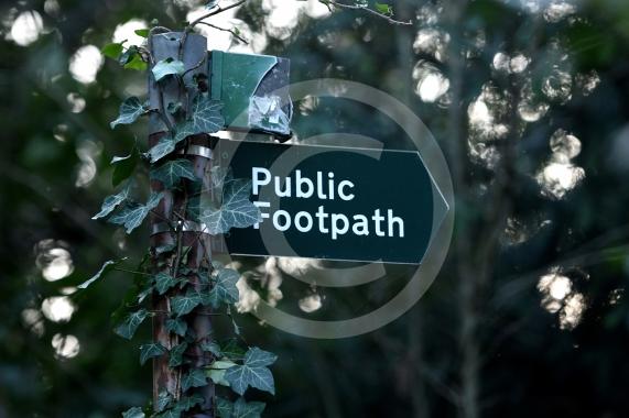 Maidenhead Golf Cljub &ndash; CLOSEDEntrance and on Public Footpath, Maidenhead