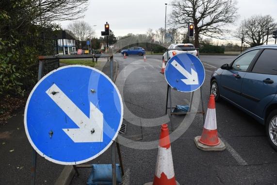 Temporary traffic lights will be installed this week as work on two multi-million-pound transport schemes covering Farnham Road and the A4 Bath Road gets underway.A4 Bath Road, between the Huntercombe Lane crossroads and Goldsworthy Way 
