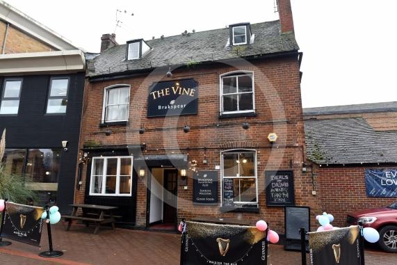 The Vine Pub, 20 Market Street, MaidenheadThe Vine pub and Thai restaurant. New owners have taken over The Vine and have also incorporated a new Thai restaurant into the venue. 