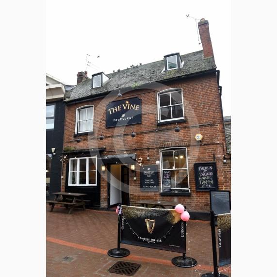 The Vine Pub, 20 Market Street, MaidenheadThe Vine pub and Thai restaurant. New owners have taken over The Vine and have also incorporated a new Thai restaurant into the venue. 