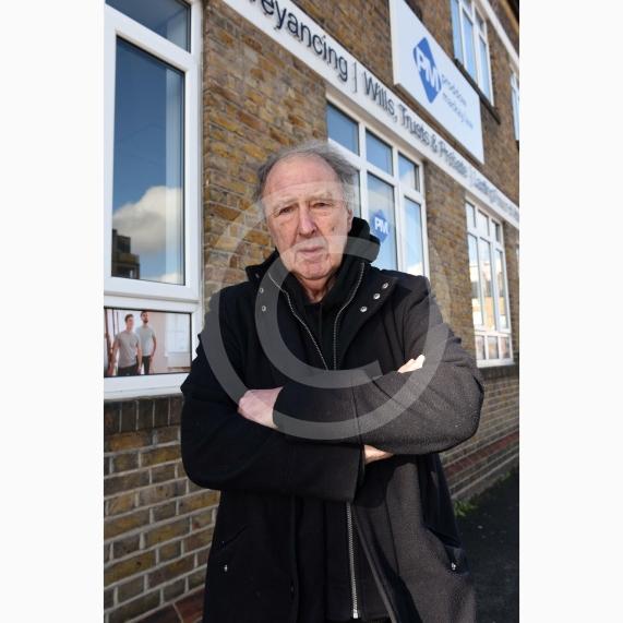 Outside Proddow and Mackay solicitors,  Grove Road, MaidenheadThe law firm has a notice on the door stating that it is closed. Robert and Kim were trying to complete on their property through this firm. 