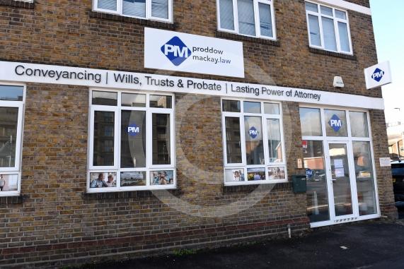 Outside Proddow and Mackay solicitors,  Grove Road, MaidenheadThe law firm has a notice on the door stating that it is closed. Robert and Kim were trying to complete on their property through this firm. 
