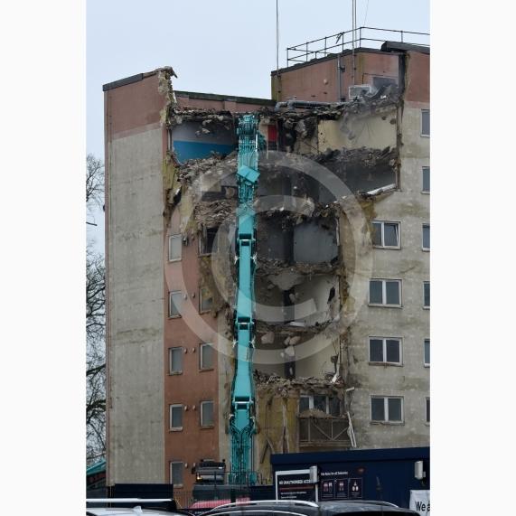 Sawyers Crescent, WindsorWork has started on demolishing the flats.First block of flats to be demolished. 