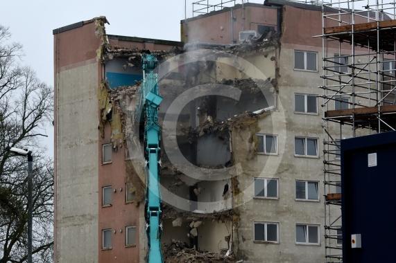 Sawyers Crescent, WindsorWork has started on demolishing the flats.First block of flats to be demolished. 