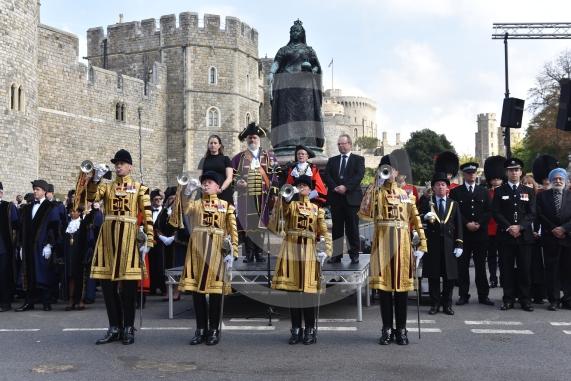 The Mayor. Councillor Mrs Christine Bateson and Town Crier, Chris Brown will be reading out the Proclamation of the Accession of King Charles III to the throne on Sunday 11th September
Castle Hill, Windsor