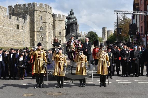 The Mayor. Councillor Mrs Christine Bateson and Town Crier, Chris Brown will be reading out the Proclamation of the Accession of King Charles III to the throne on Sunday 11th September
Castle Hill, Windsor