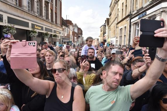 The Mayor. Councillor Mrs Christine Bateson and Town Crier, Chris Brown will be reading out the Proclamation of the Accession of King Charles III to the throne on Sunday 11th September
Castle Hill, Windsor