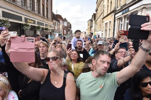 The Mayor. Councillor Mrs Christine Bateson and Town Crier, Chris Brown will be reading out the Proclamation of the Accession of King Charles III to the throne on Sunday 11th September
Castle Hill, Windsor